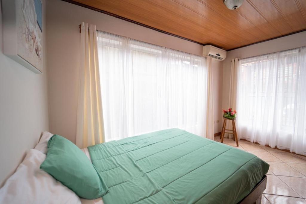 Apartamentos Cristal Quepos Εξωτερικό φωτογραφία