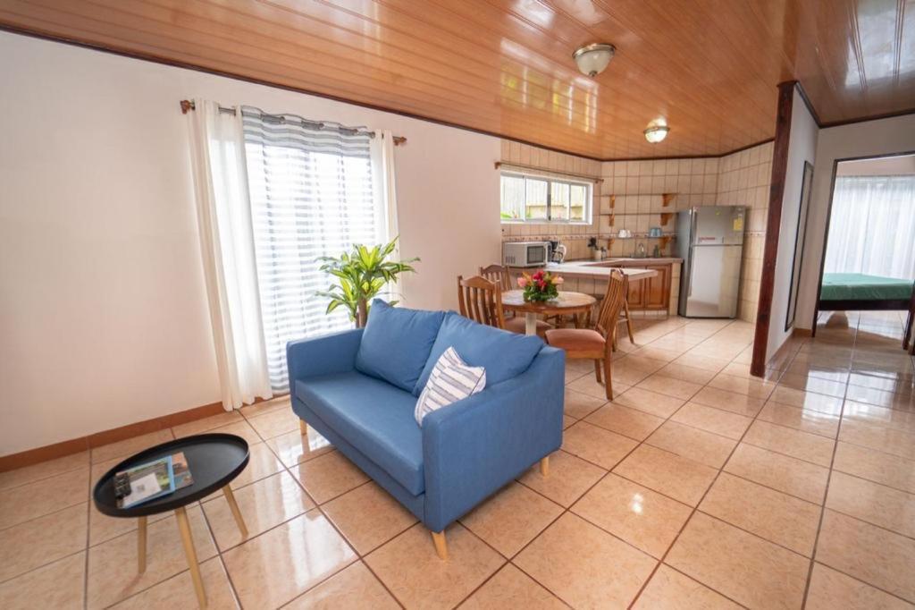 Apartamentos Cristal Quepos Εξωτερικό φωτογραφία